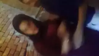 لعيون نسوانجى وواد ابن حرام ماسك خطيبته تفريش وتسخين فاجر