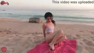 تلعب سيزي مع بوسها تحت الماء في شرم الشيخ