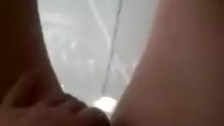 كس تفوح منه رائحة العرق اللعب من قبل فتاة تركية غريبة رائعة