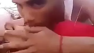 نيك قحبة في الهواء الطلق