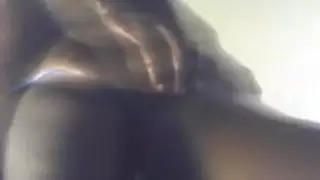 معاينة الجدة اللاتينية الصغيرة بين الأعراق والمزيد