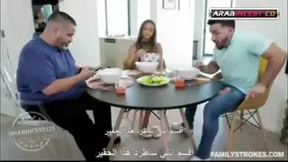 سكس مترجم اهتزاز طيز زوجة أبي في المطبخ