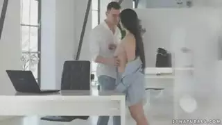 سكس امهات جميلة فاتنة وابن هائج يمارسون جنس محارم نار