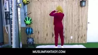 مسلم فانتاسي مدرب اللياقة البدنية يمارس الجنس مع العميل العربي الغريب