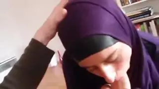 الفرخ العربي يعطي الرأس