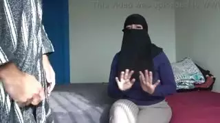 كبير الثدي زوجة الديوث العربية مع كس مشعر