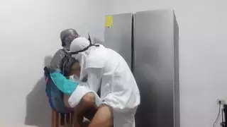 عربي يمارس الجنس أمام الثلاجة ويحصل على هزة الجماع الرائعة الجنس الحقيقي