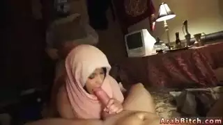 العربية الملاعين امرأة بيضاء فتاة عاملة محلية