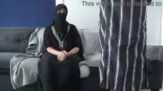 الجبهة العربية في الحجاب مع موكلها