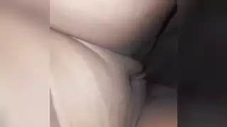 زوجة متعرج تحصل على شقي في موقف السيارات