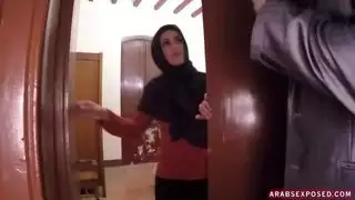 العرب المكشوفون لن تعرف أبدًا مدى سخونةها بالفعل تحت كل تلك الملابس