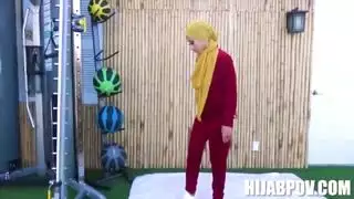 كيرا بيريز تحت الحجاب