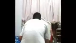 الواد هايج كس مراته اللبوه نياكه وفشخها وهيا تتدلع احلى دلع