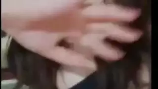 فتاة متعرجة ترقص على الهواء التركي