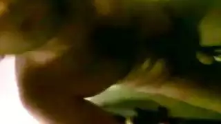 بوبا المتناكه نايمه لعشيقها ومش متحمله زبره الكبير وتوحوح تحت منه وهاتك يا اهات
