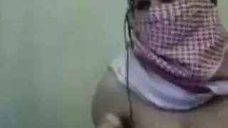 فلسطين فتاة الحجاب العربي تظهر لها كبير الثدي في كاميرا ويب