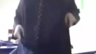 اللبوه ترفع هدومها وتلعب فى نفسها وتنزل السبعه ونص