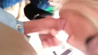 الساخنة الشقراء في سن المراهقة العميق الديك الكبير في بوف