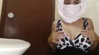 انتشار هذه المرأة فيديو فيديو