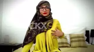™ | يعيش! | |