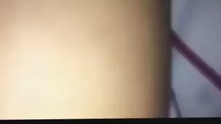 بنت عربيه اندر ايدج تعرض طيزها