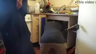 زوجة الديوث العربية تعيش في لندن